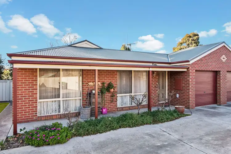 Second view of Homely house listing, 2/4-8 Market Street, Eaglehawk VIC 3556
