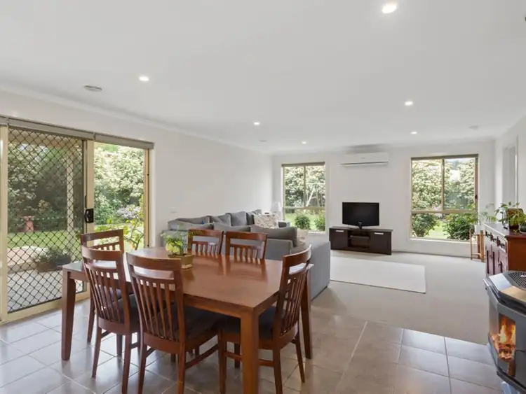 Fifth view of Homely house listing, 10 Lewana Way, Strathfieldsaye VIC 3551