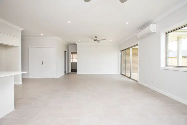 Fifth view of Homely villa listing, 5/31 Waterworks Road, Rutherford NSW 2320