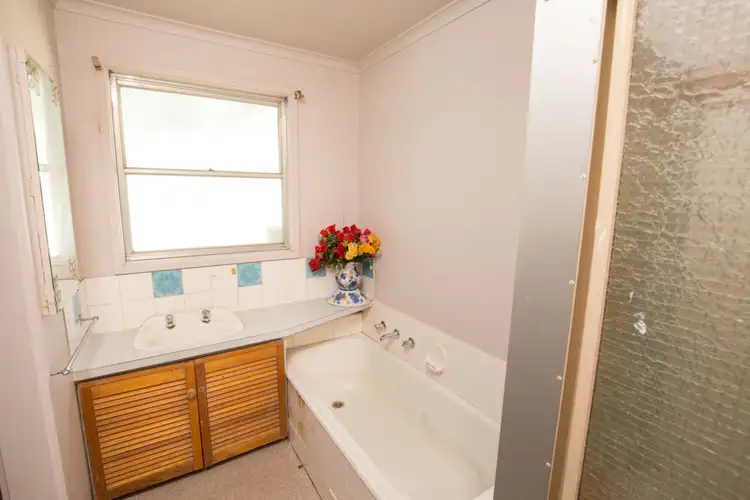 Seventh view of Homely house listing, 1 Ulmarra Place, Mildura VIC 3500