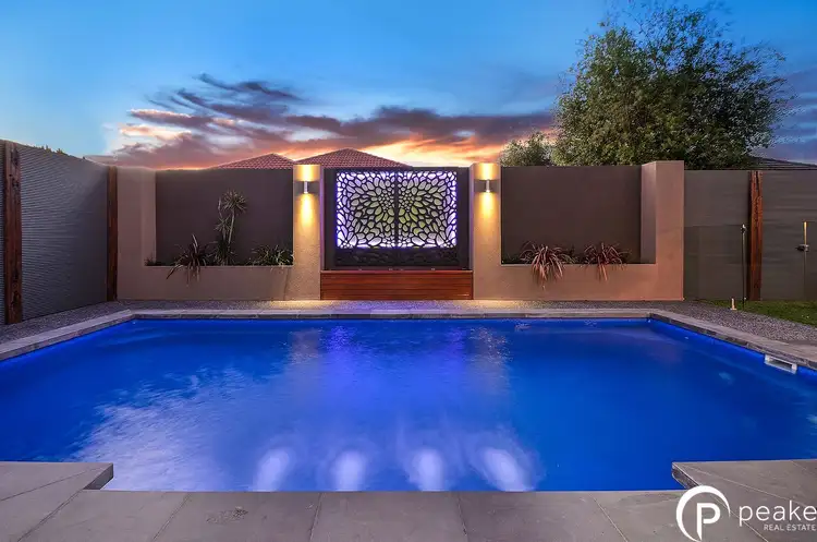 8 Parish Court, Narre Warren South VIC 3805