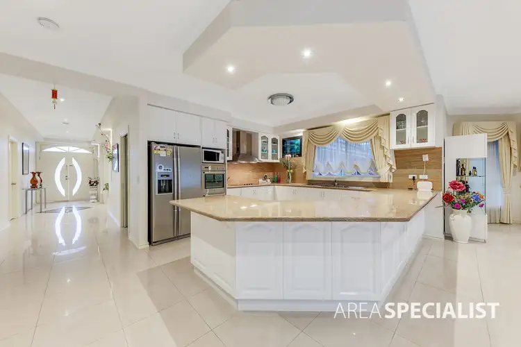 Fifth view of Homely house listing, 10 Evergreen Court, Taylors Hill VIC 3037