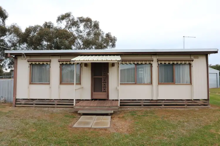 100 Griffiths Street, Maryborough VIC 3465