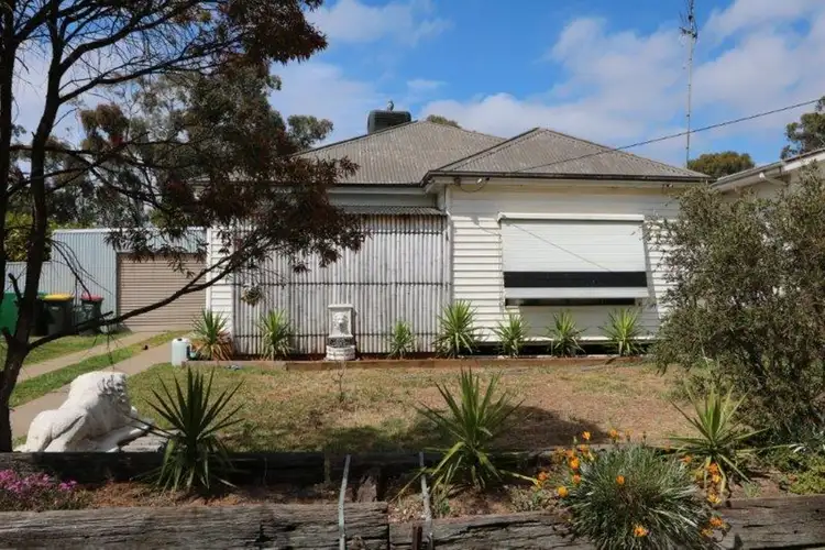 26 Tullaroop Road, Maryborough VIC 3465