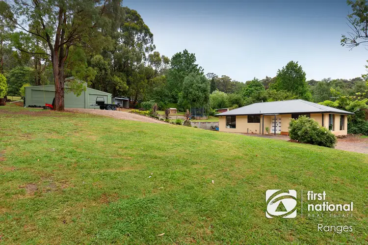 8 Second Avenue, Cockatoo VIC 3781