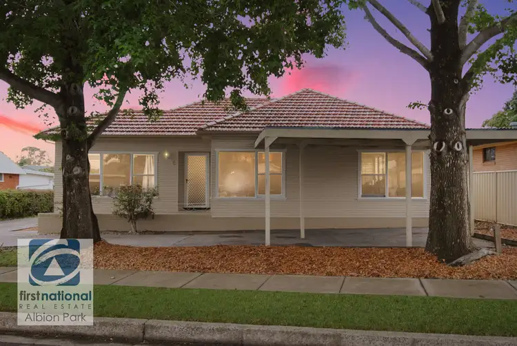 8 Taylor Road, Albion Park NSW 2527