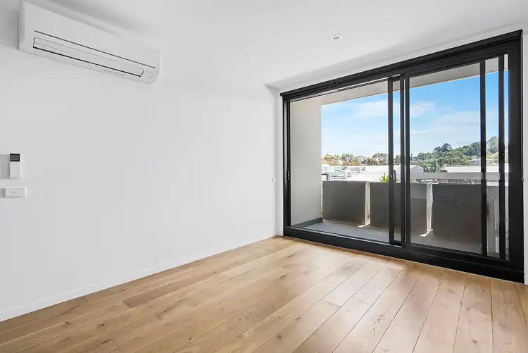Fourth view of Homely apartment listing, 301/324 Pascoe Vale Road, Essendon VIC 3040