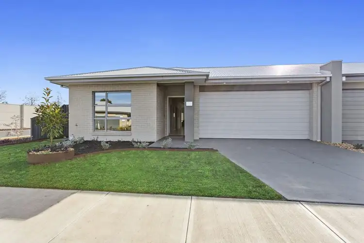 Main view of Homely villa listing, 7 Fleet Avenue, Trafalgar VIC 3824