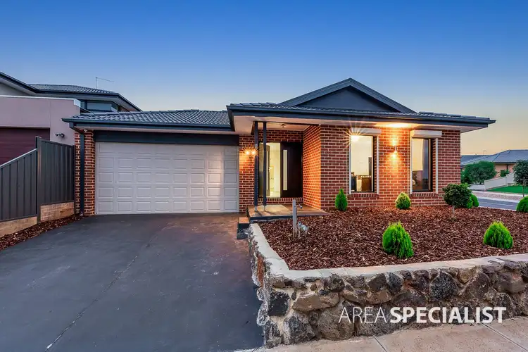 8 Equinox Way, Fraser Rise VIC 3336