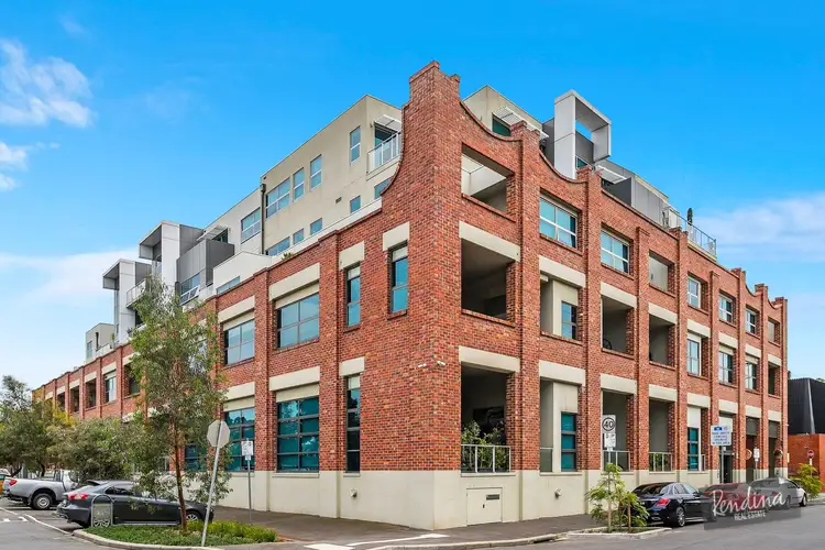 303/18 Bent Street, Kensington VIC 3031
