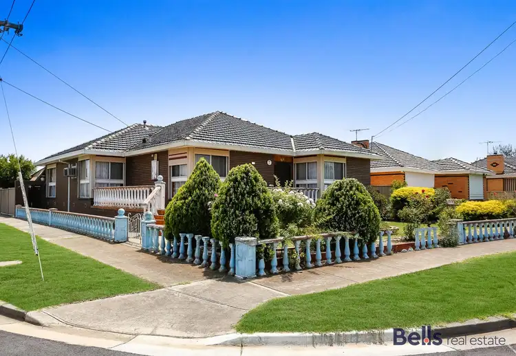 7 Lorna Crescent, Sunshine West VIC 3020