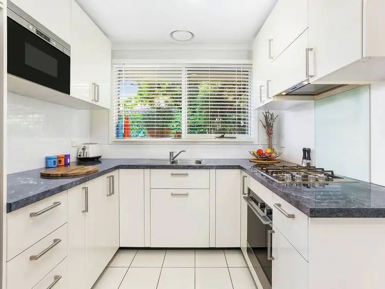 Fourth view of Homely unit listing, 6/13-15 Barcelona Street, Box Hill VIC 3128