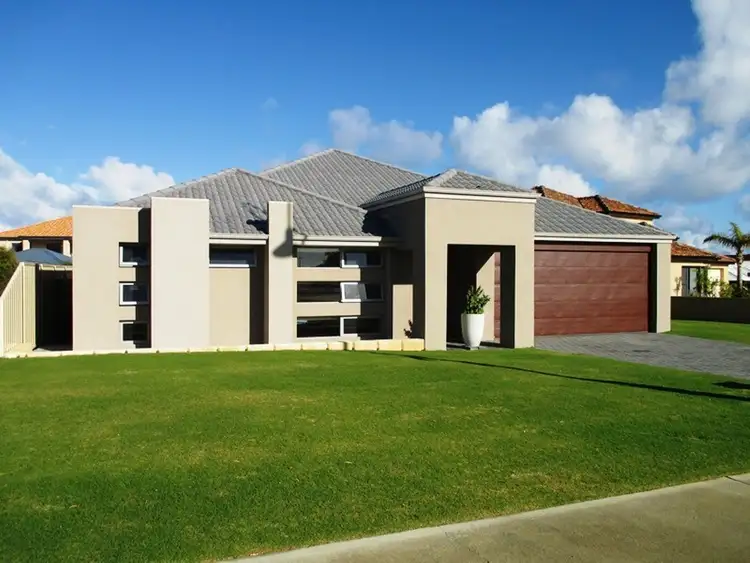 31 Princeton Drive, Wannanup WA 6210