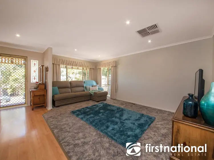 Second view of Homely house listing, 5 Hillrise Court, Pakenham VIC 3810