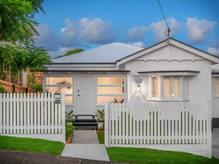 82 Victoria Street, Balmoral QLD 4171