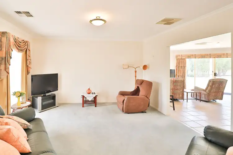 Fifth view of Homely house listing, 2 Duneden Close, Mildura VIC 3500