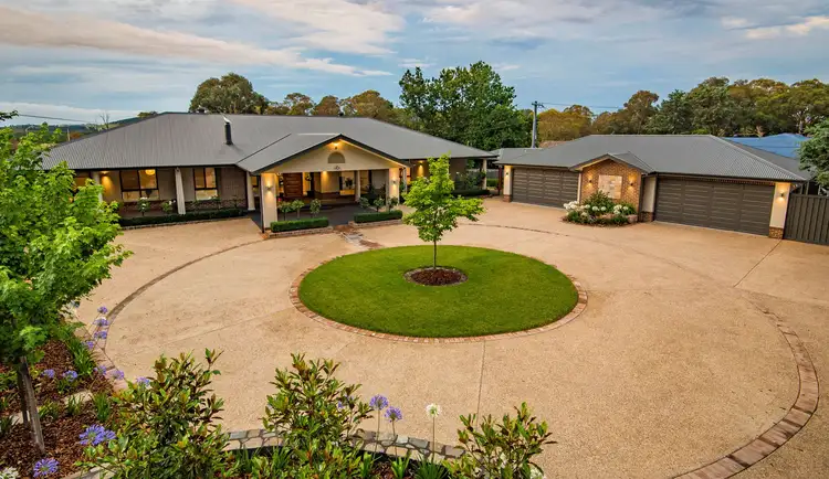 82 Dunstan Street, Curtin ACT 2605