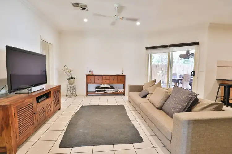 Fifth view of Homely townhouse listing, 2/307 Tenth Street, Mildura VIC 3500