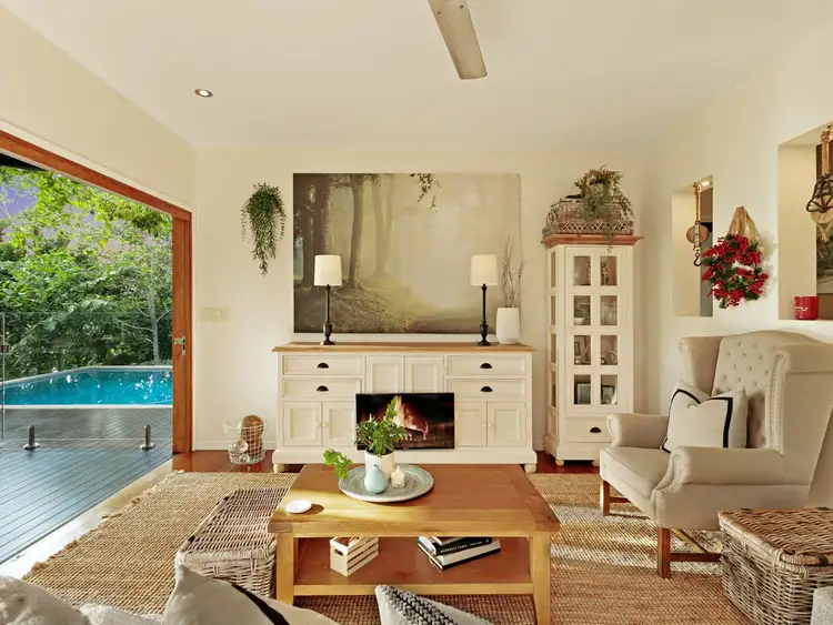 31 Lookout Terrace, Trinity Beach QLD 4879