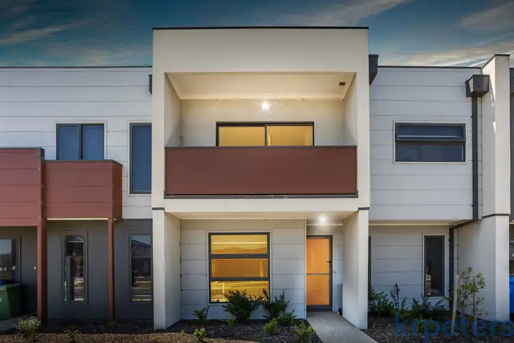 26 Queenie Way, Cranbourne West VIC 3977