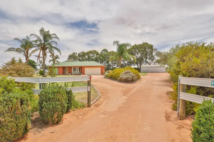 Fifth view of Homely house listing, 914 Paschendale Avenue, Merbein South VIC 3505