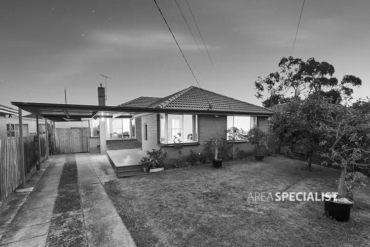 8 Glenthorne Drive, Keysborough VIC 3173