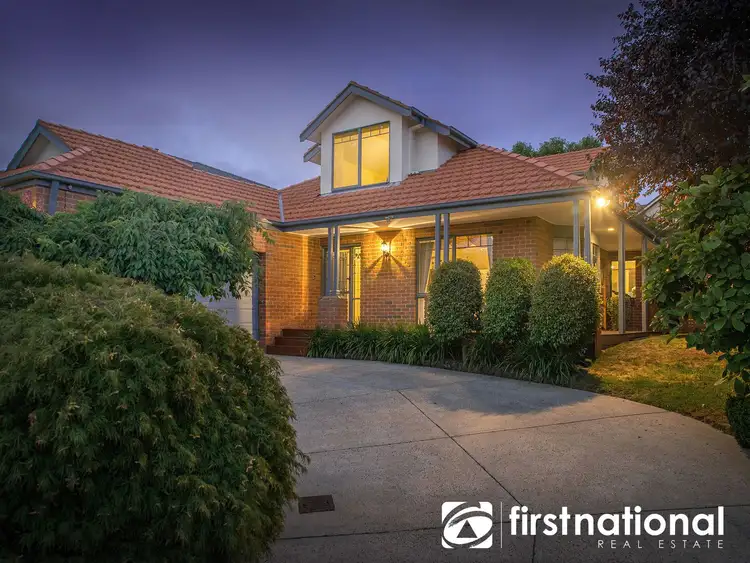 17 Newman Court, Berwick VIC 3806