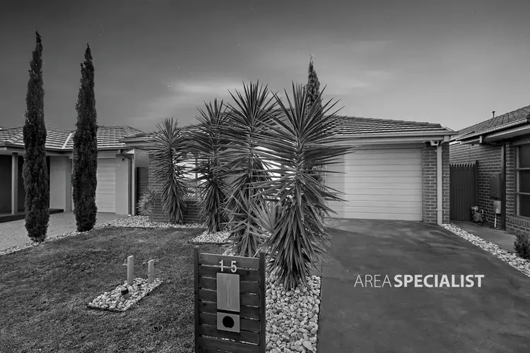 15 Dahlia Crescent, Keysborough VIC 3173