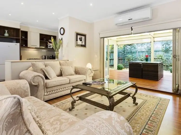 2/1 Jordan Street, Ashwood VIC 3147