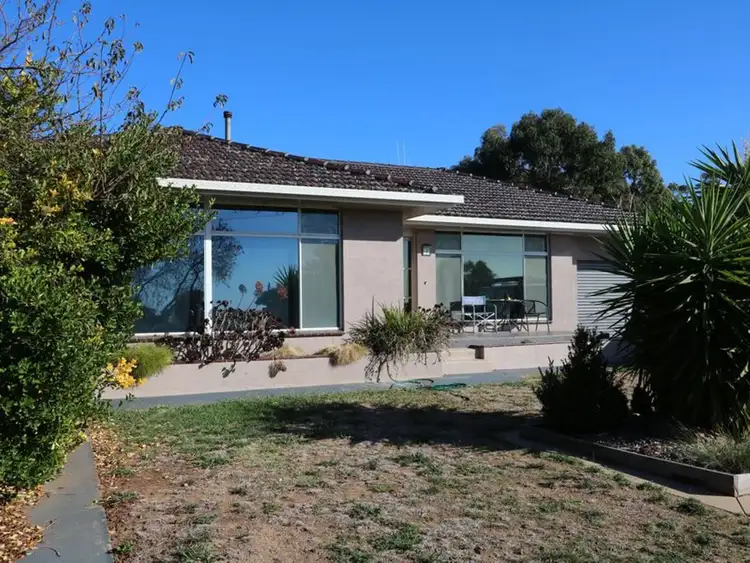 3 Pekin Road, Maryborough VIC 3465