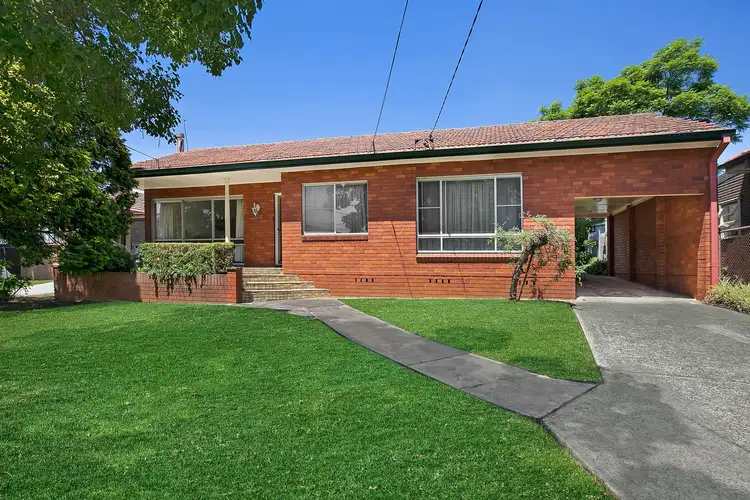 82 North Road, Denistone East NSW 2112