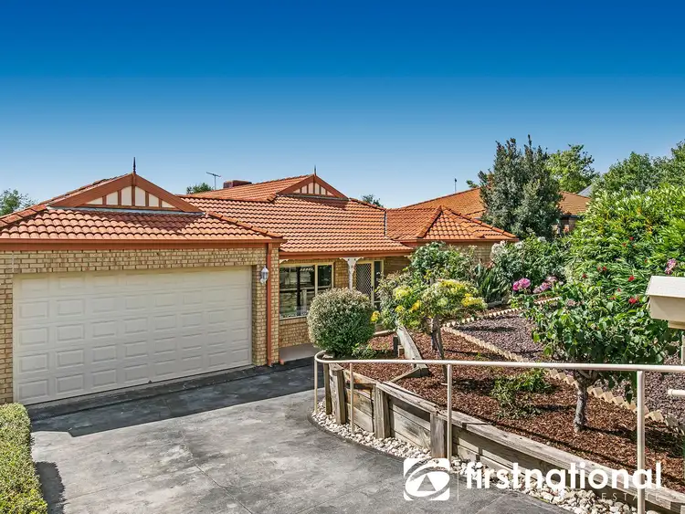 18 Stockmans Circuit, Pakenham VIC 3810