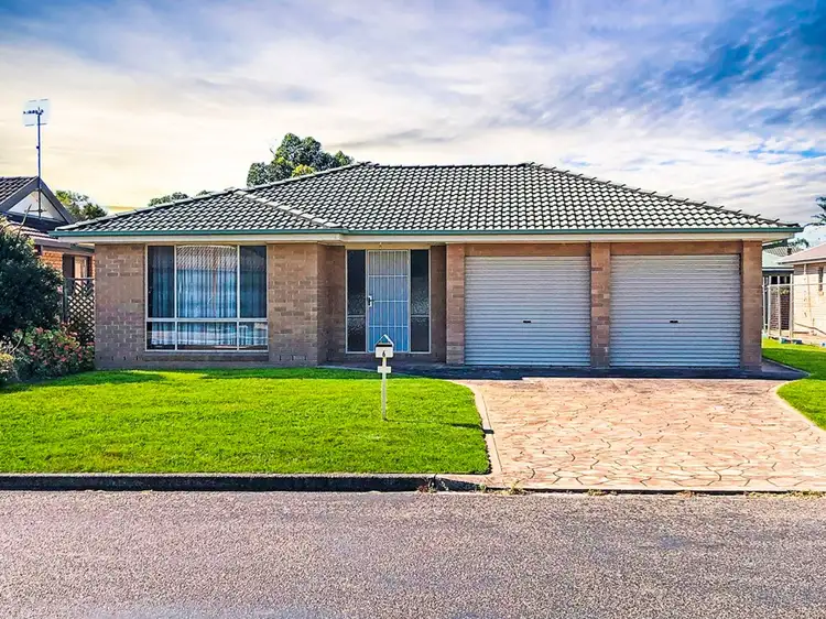 6 Penn Drive, Tea Gardens NSW 2324