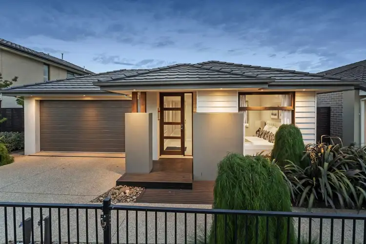 Main view of Homely house listing, 6 Montreal Circuit, Craigieburn VIC 3064