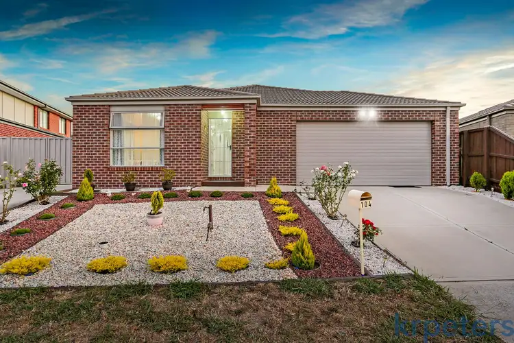 104 Gallery Way, Pakenham VIC 3810