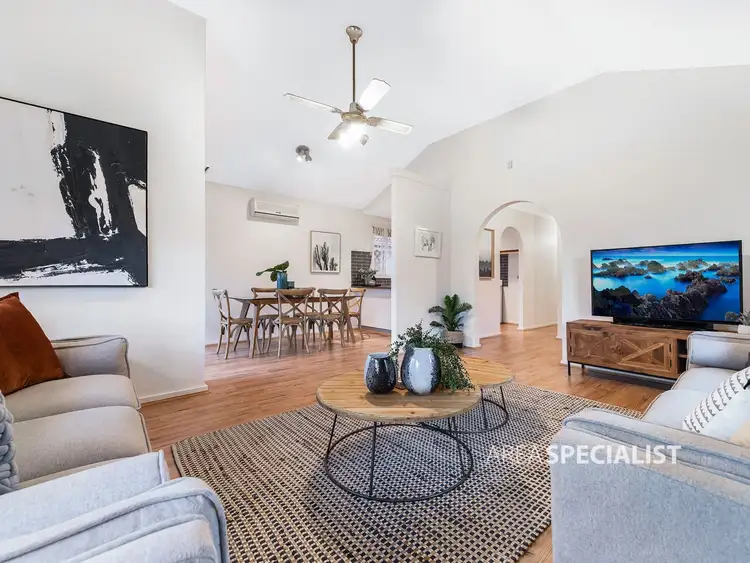 4 Devira Street, Dandenong North VIC 3175