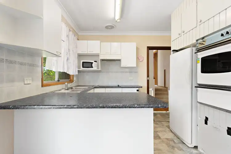 Second view of Homely house listing, 2 Gillian Crescent, Cardiff NSW 2285