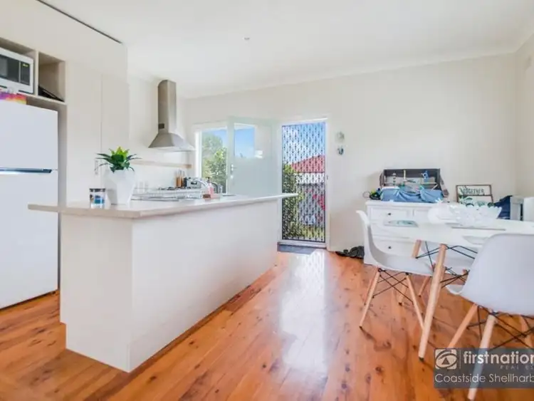 83 Leawarra Avenue, Barrack Heights NSW 2528