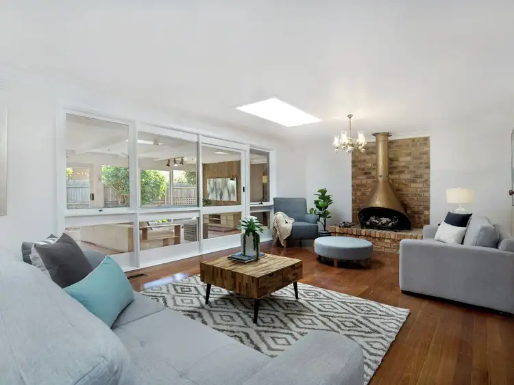 9 Excalibur Avenue, Glen Waverley VIC 3150