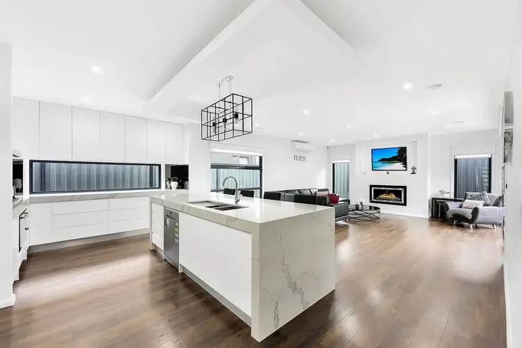 Fifth view of Homely house listing, 25 Merrica Court, Craigieburn VIC 3064