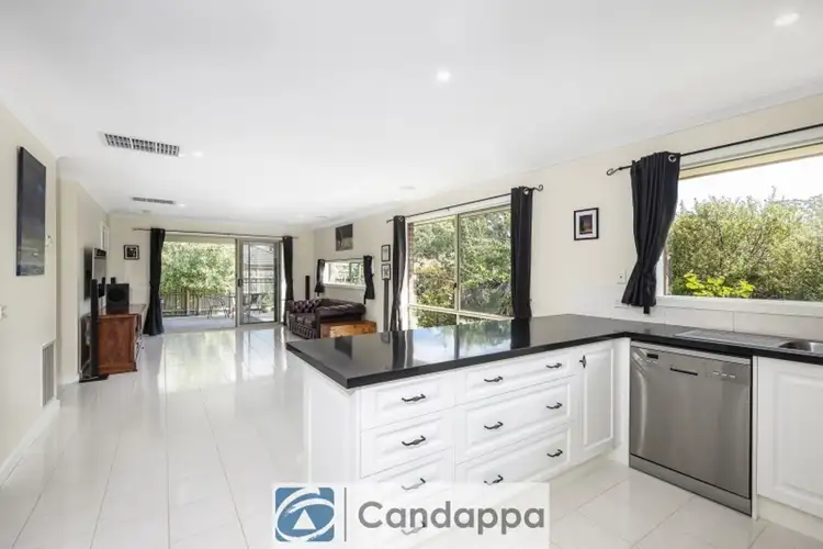 Fifth view of Homely house listing, 3 Maxim Court, Drouin VIC 3818