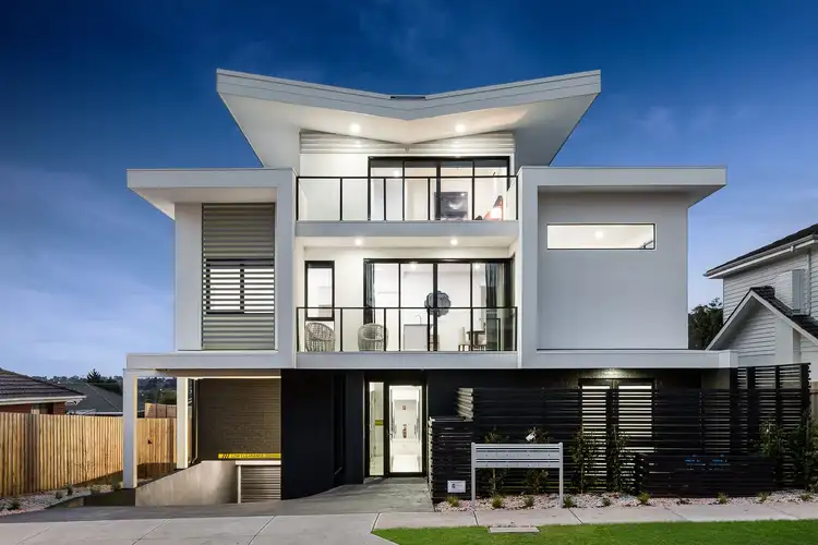Main view of Homely terrace listing, 2/945 Doncaster Road, Doncaster East VIC 3109