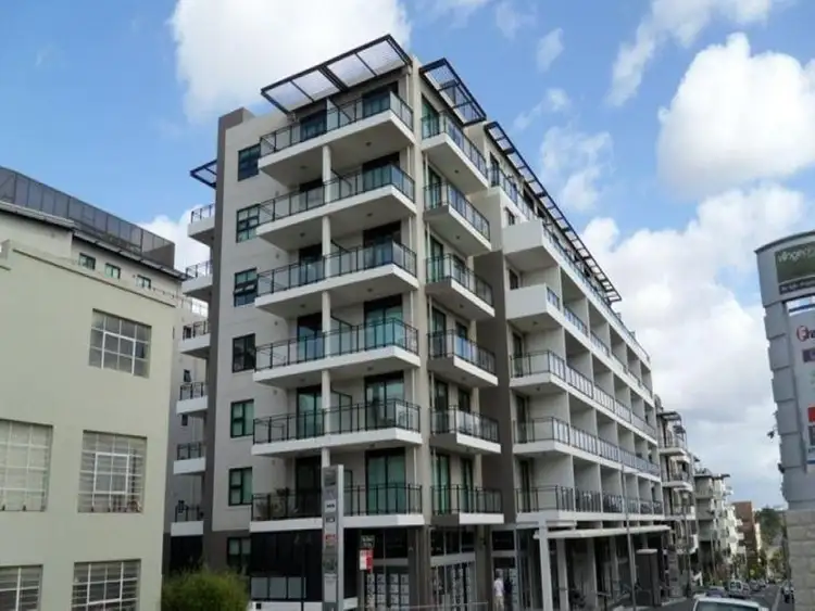 11 Bay Drive