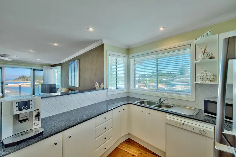 Fourth view of Homely apartment listing, 2/132 Ocean Parade, Blue Bay NSW 2261