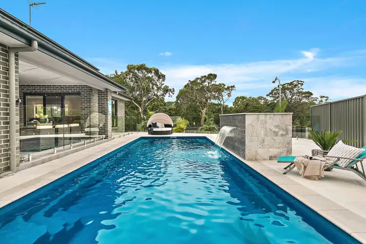 22 Flemmings Crescent, Horsley NSW 2530