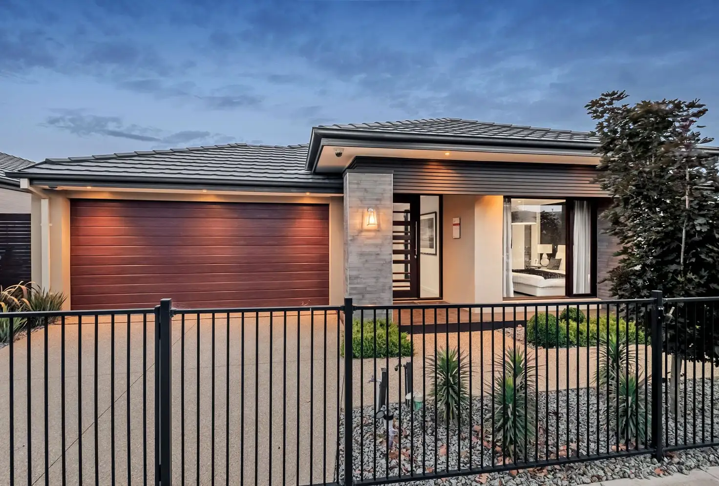 Main view of Homely house listing, 4 Montreal Circuit, Craigieburn VIC 3064