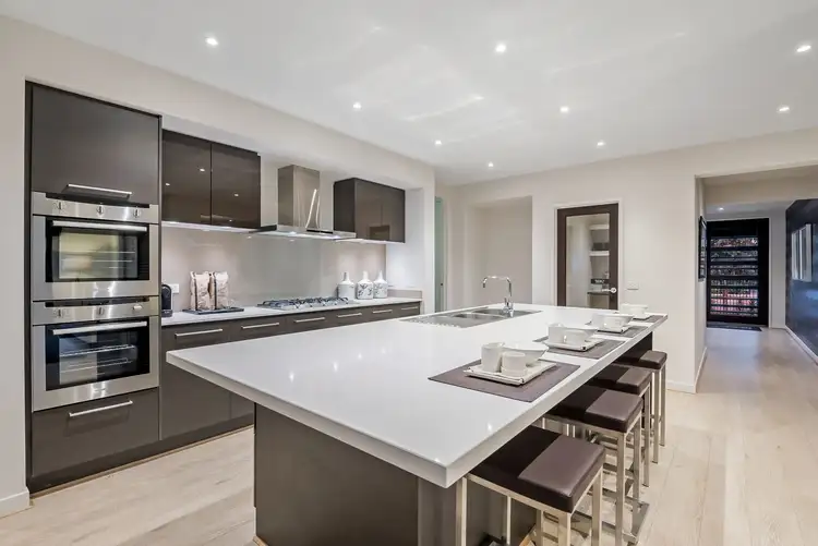 Second view of Homely house listing, 4 Montreal Circuit, Craigieburn VIC 3064