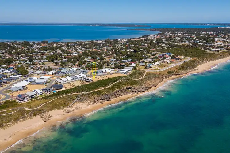 10 Rubus Vista, Halls Head WA 6210
