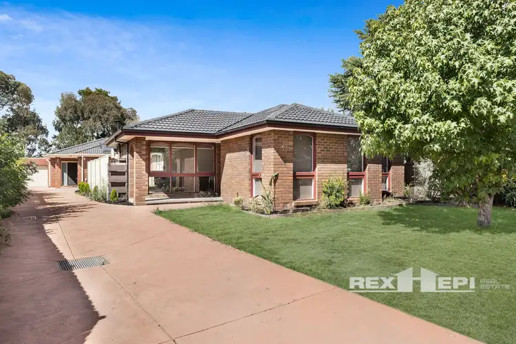 27 Regal Avenue, Hallam VIC 3803