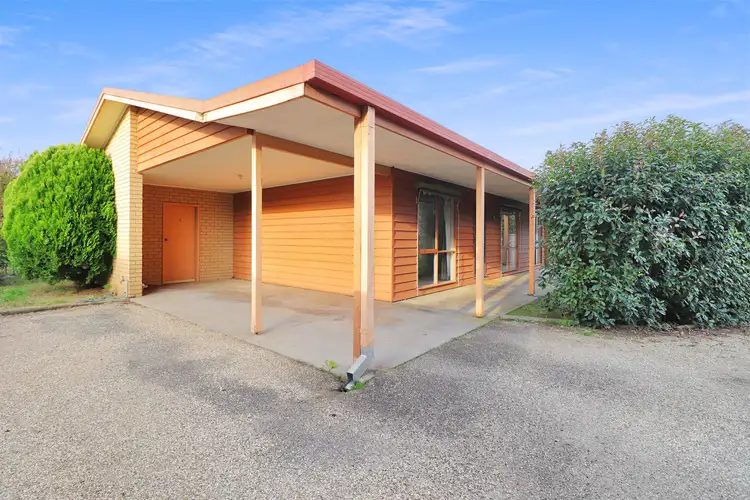 Main view of Homely unit listing, 3/9 Seamer Street, Porepunkah VIC 3740